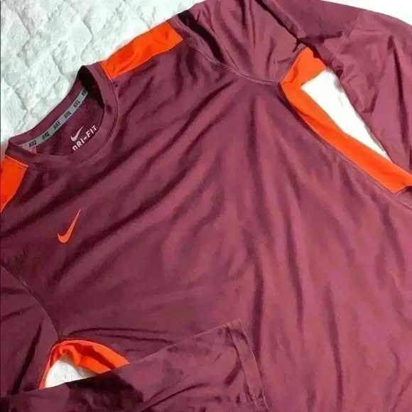 Nike Dri-Fit - Picture 1 of 2